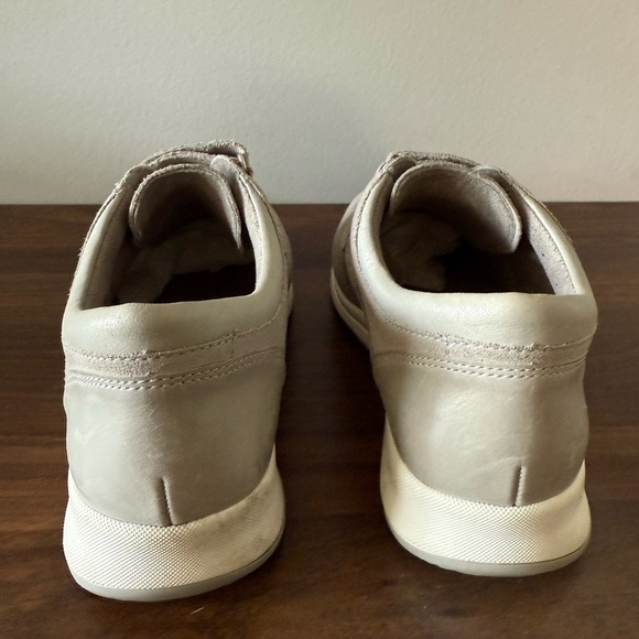 Ara Luftpolster Gray Suede Hook And Loop Low Top Womens Sneakers  Sz 5.5 Comfort - Picture 5 of 7